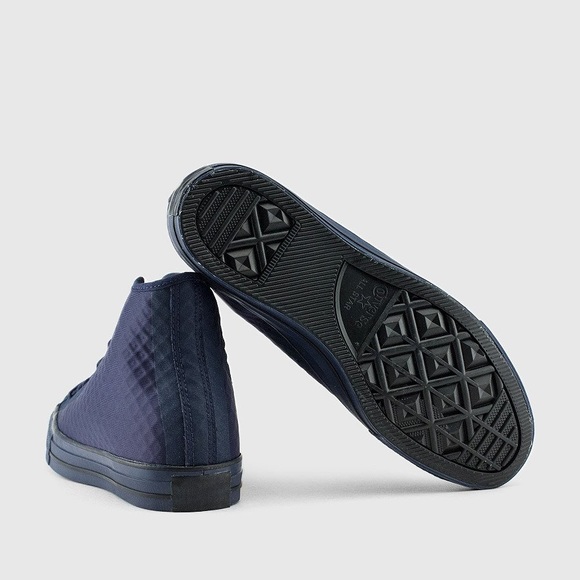 CONVERSE CHUCK TAYLOR HI TOPS NAVY BLUE SHOES - Picture 2 of 4